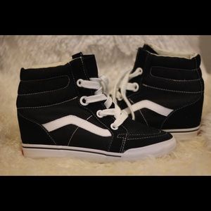 ❗️👟Vans Sk8 Black wedge heels sneakers ❗️💕